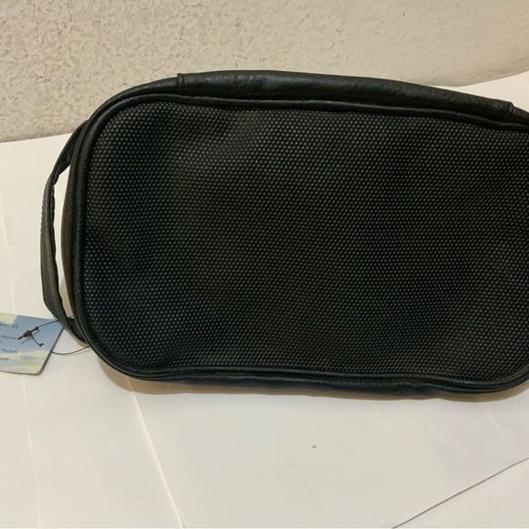 New PENGUIN by Munsingwear Men's BLACK Toiletry Shaving Kit Travel Bag - Picture 6 of 11